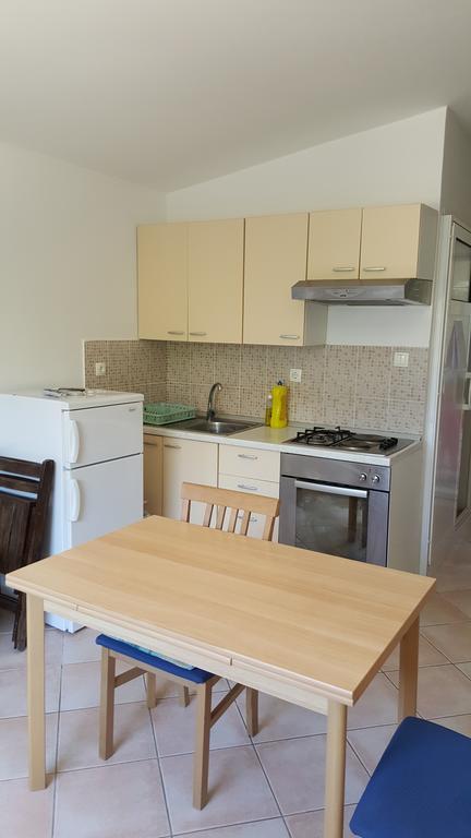 Studio Apartment Bosko Novalja Eksteriør billede